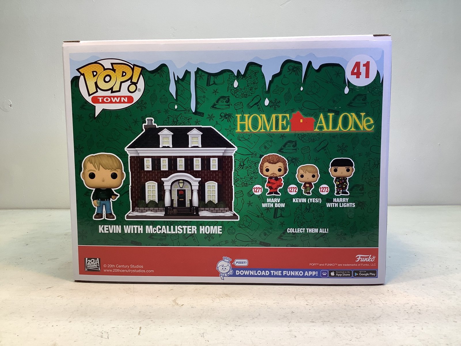 Home Alone - Kevin with McCallister House - 41 - Image 3